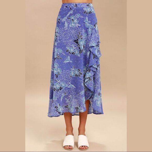 ✨HP✨Views Periwinkle Blue Floral Print Maxi Skirt✨ - Picture 1 of 8